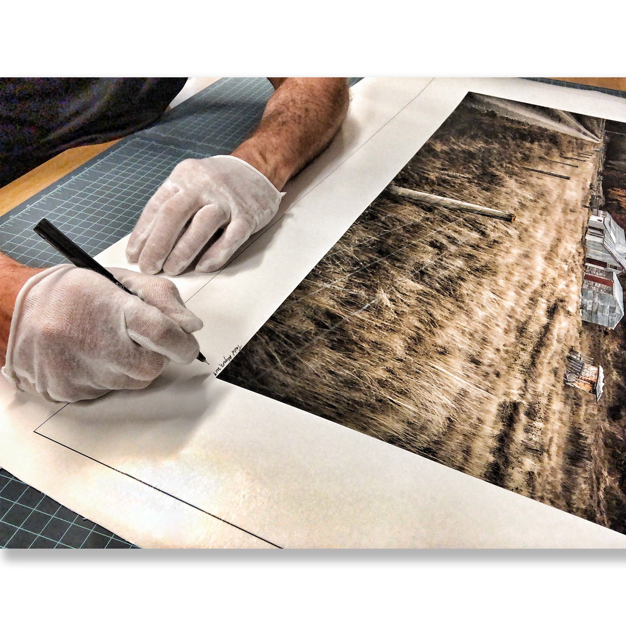 Tadd Myers signing photos